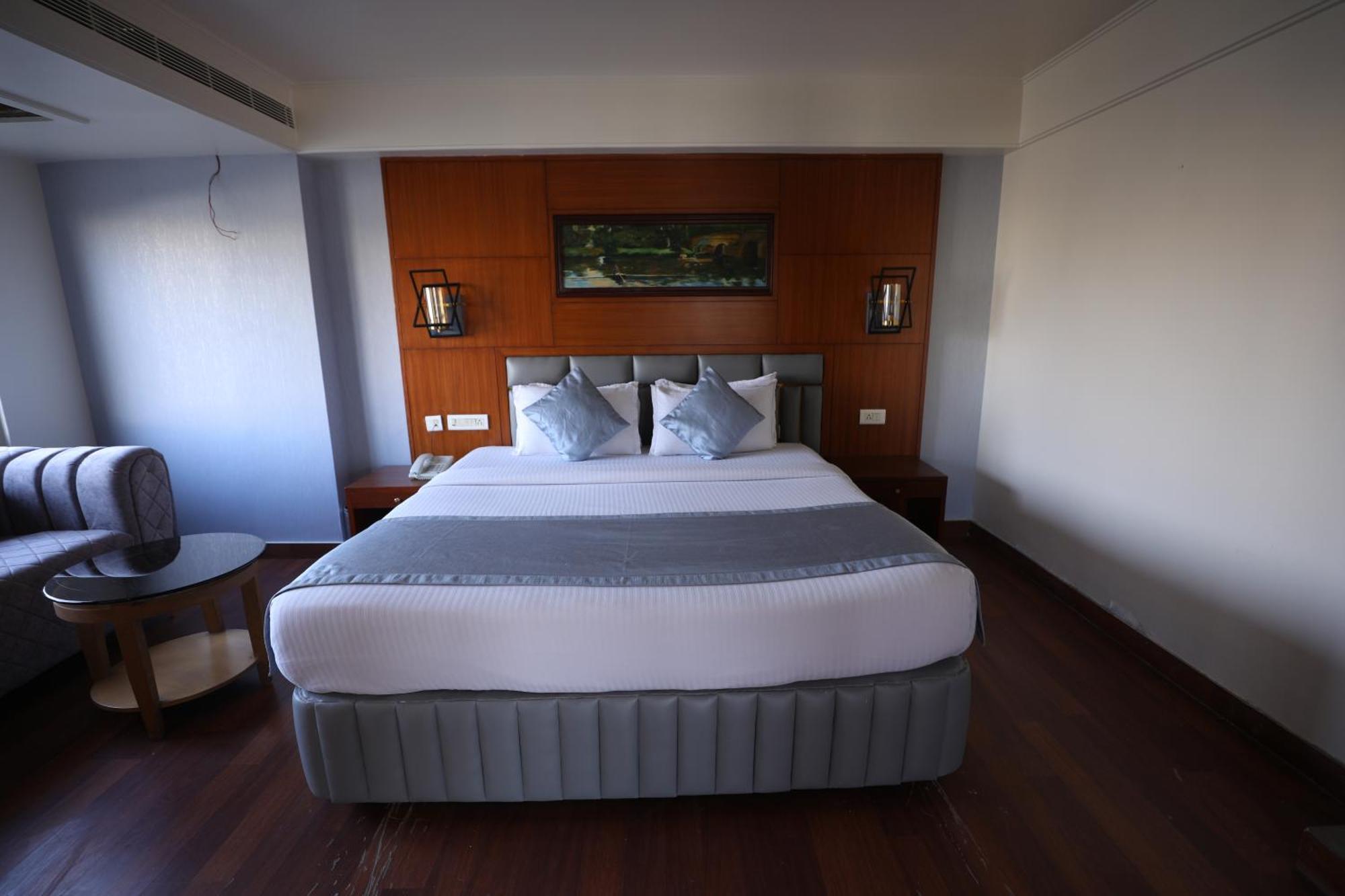 Eastin Hotels Hajdarabad Zewnętrze zdjęcie