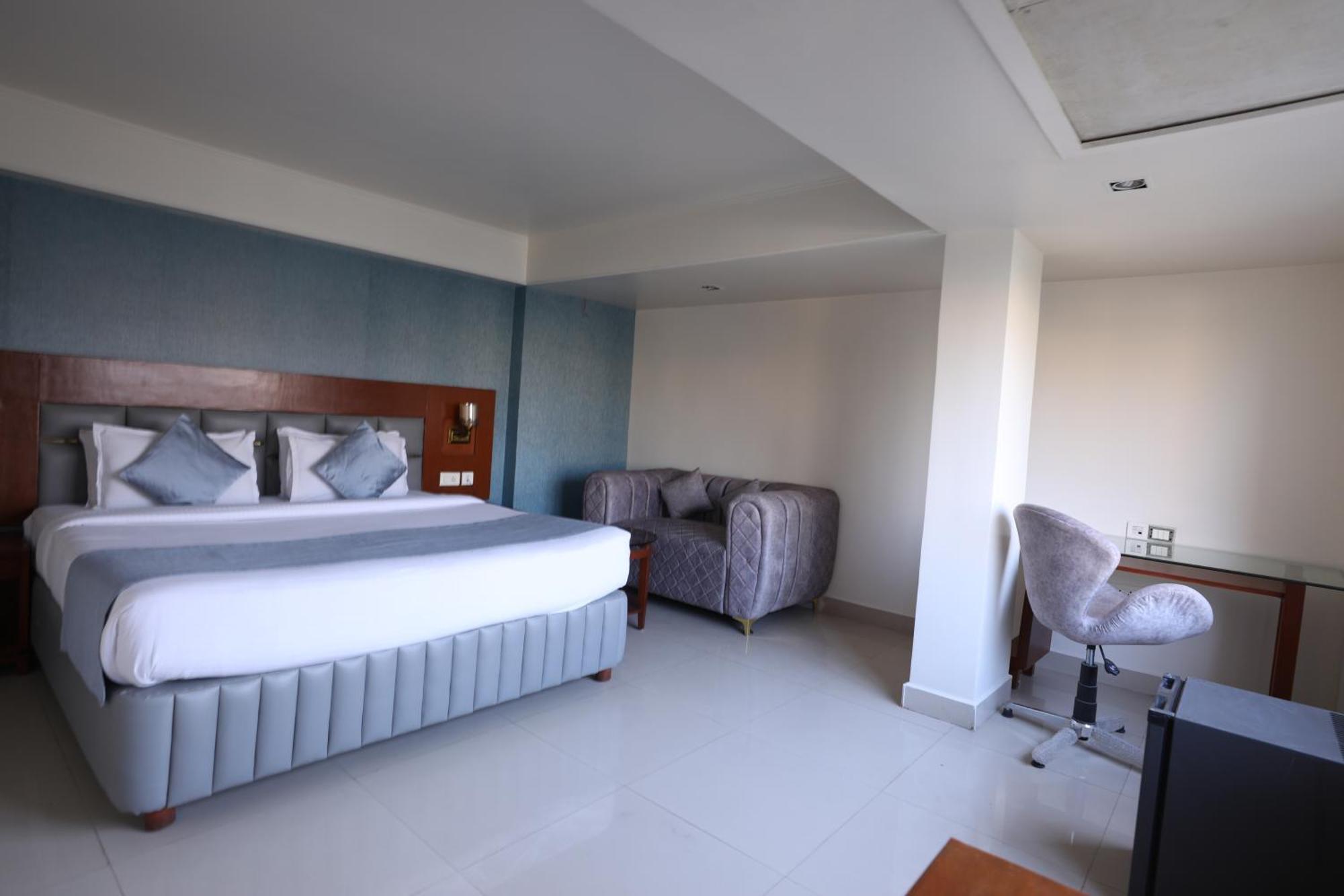 Eastin Hotels Hajdarabad Zewnętrze zdjęcie