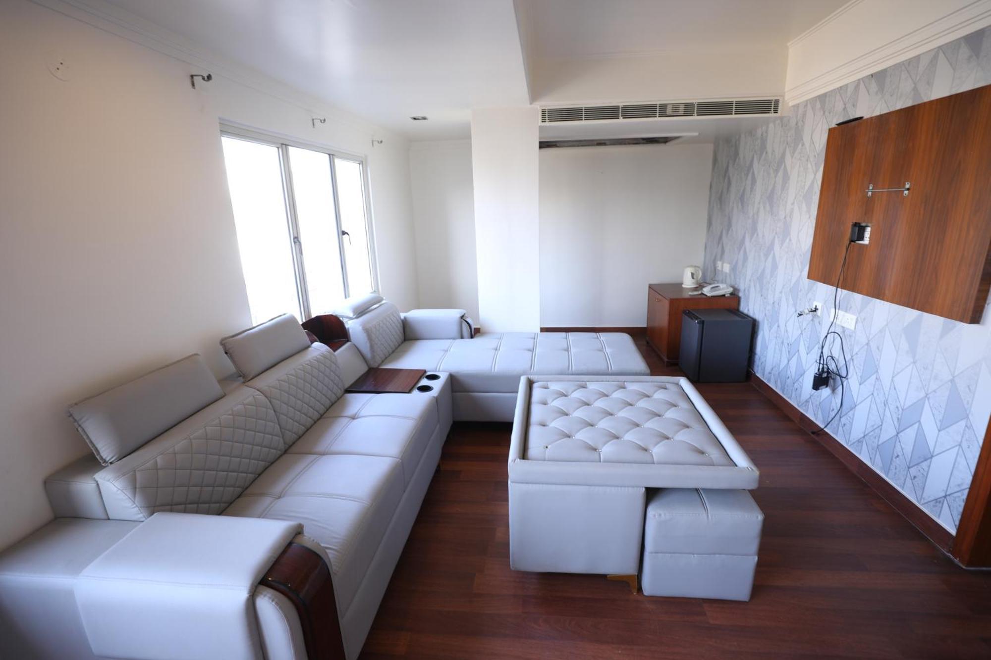 Eastin Hotels Hajdarabad Zewnętrze zdjęcie