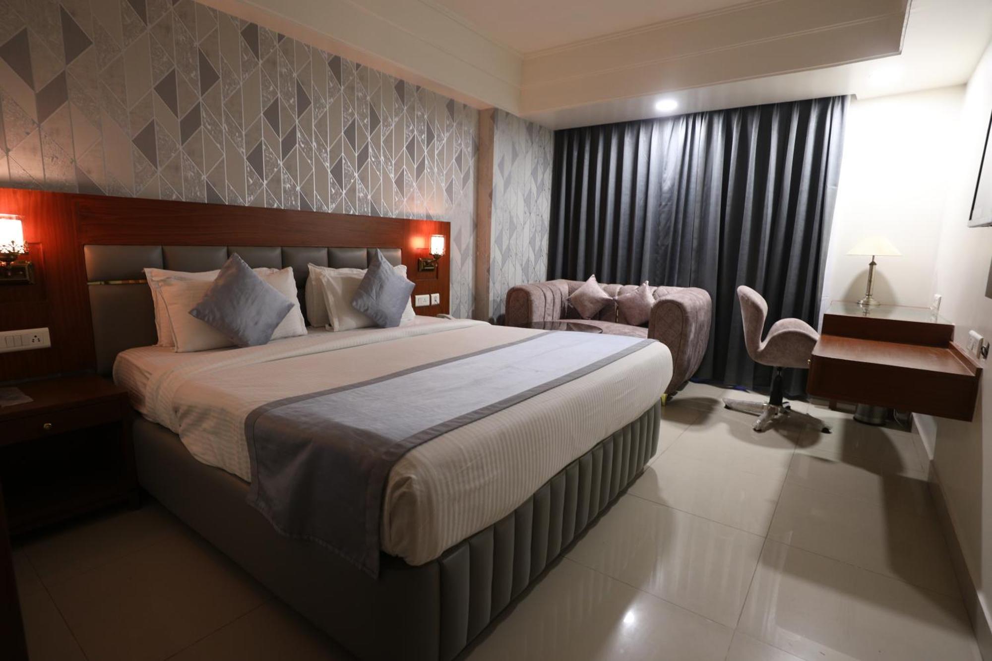 Eastin Hotels Hajdarabad Zewnętrze zdjęcie